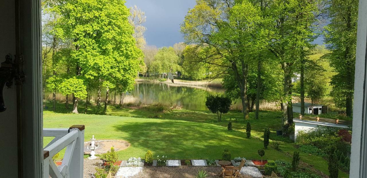 Villa am Stechlin Neuglobsow Exterior foto